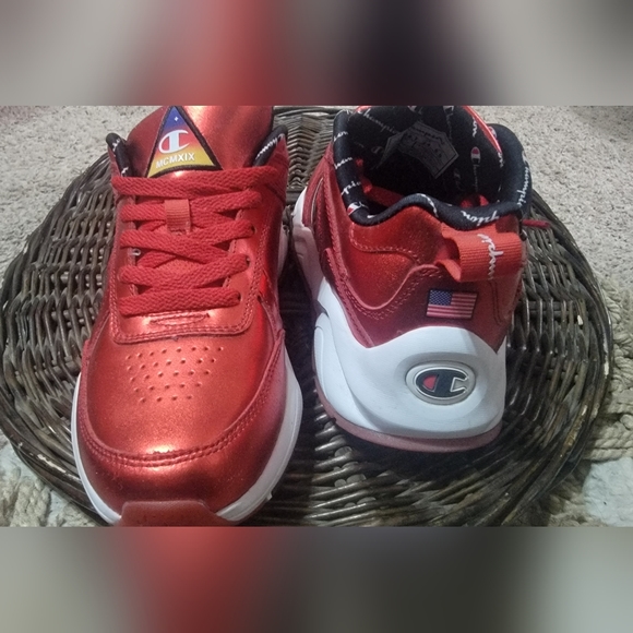 Champion sneakers - Picture 2 of 2